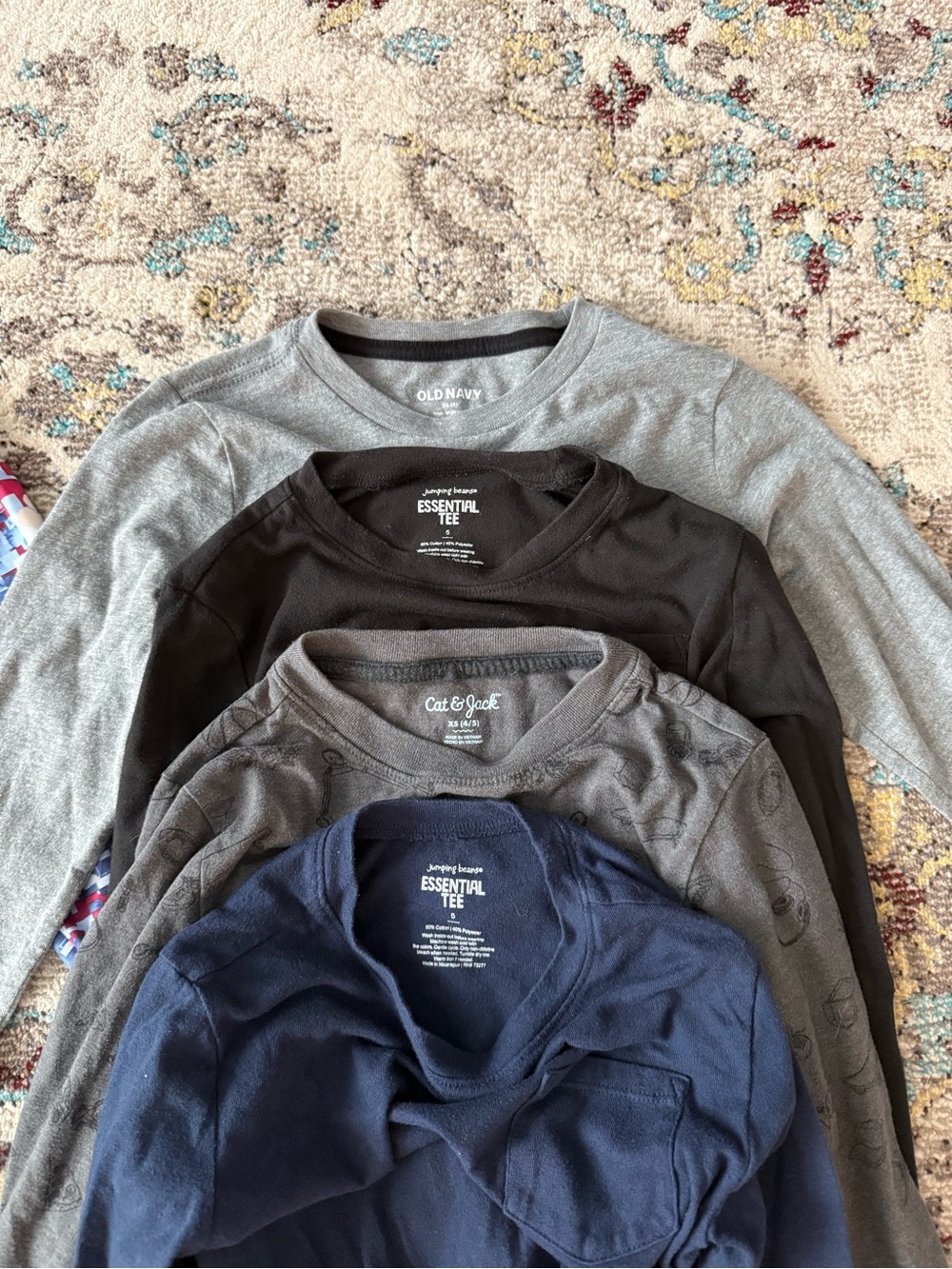 Lot of boys clothes sizes 5-6 - Picture 7 of 7